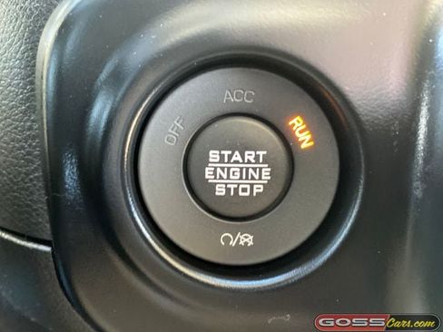 Used 2021 Jeep Wrangler Unlimited Sahara w/ Dual Top Group AWD/4WD image 11