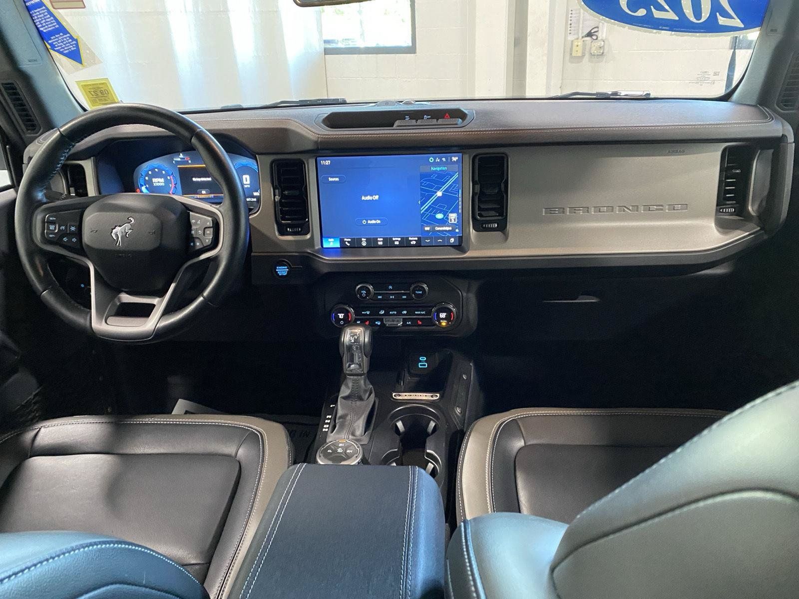 Used 2025 Ford Bronco Outer Banks AWD/4WD image 7