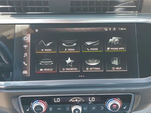 Certified 2025 Audi Q3 2.0T Premium w/ Convenience Package AWD/4WD image 24