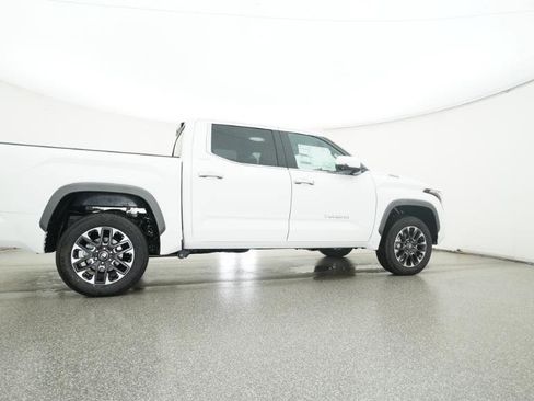 New 2026 Toyota Tundra Limited AWD/4WD image 29