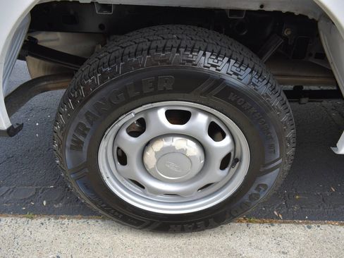 Used 2018 Ford F150 XL w/ XL Power Equipment Group image 40