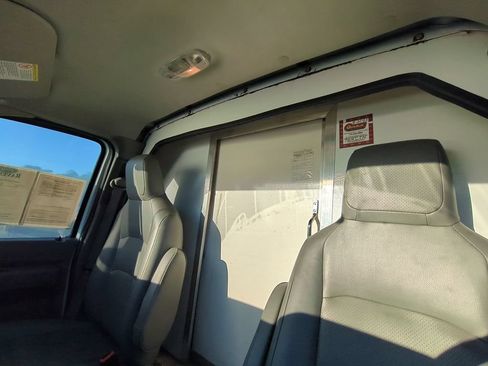 Used 2024 Ford E-350 and Econoline 350 Super Duty w/ Power Windows & Locks Group RWD image 14