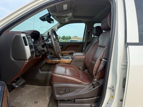 Used 2014 Chevrolet Silverado 1500 High Country w/ High Country Premium Package AWD/4WD image 11