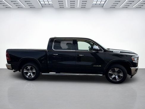 Used 2019 RAM 1500 Laramie AWD/4WD image 8