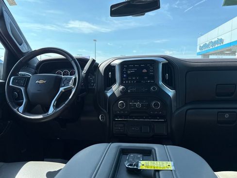Used 2021 Chevrolet Silverado 1500 LTZ w/ Safety Package II AWD/4WD image 15