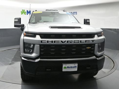 Used 2023 Chevrolet Silverado 2500 Custom w/ Custom Value Package AWD/4WD image 4