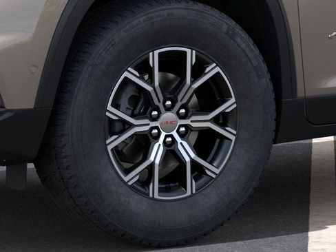 New 2026 GMC Acadia AT4 w/ LPO, Floor Liner Package AWD/4WD image 9
