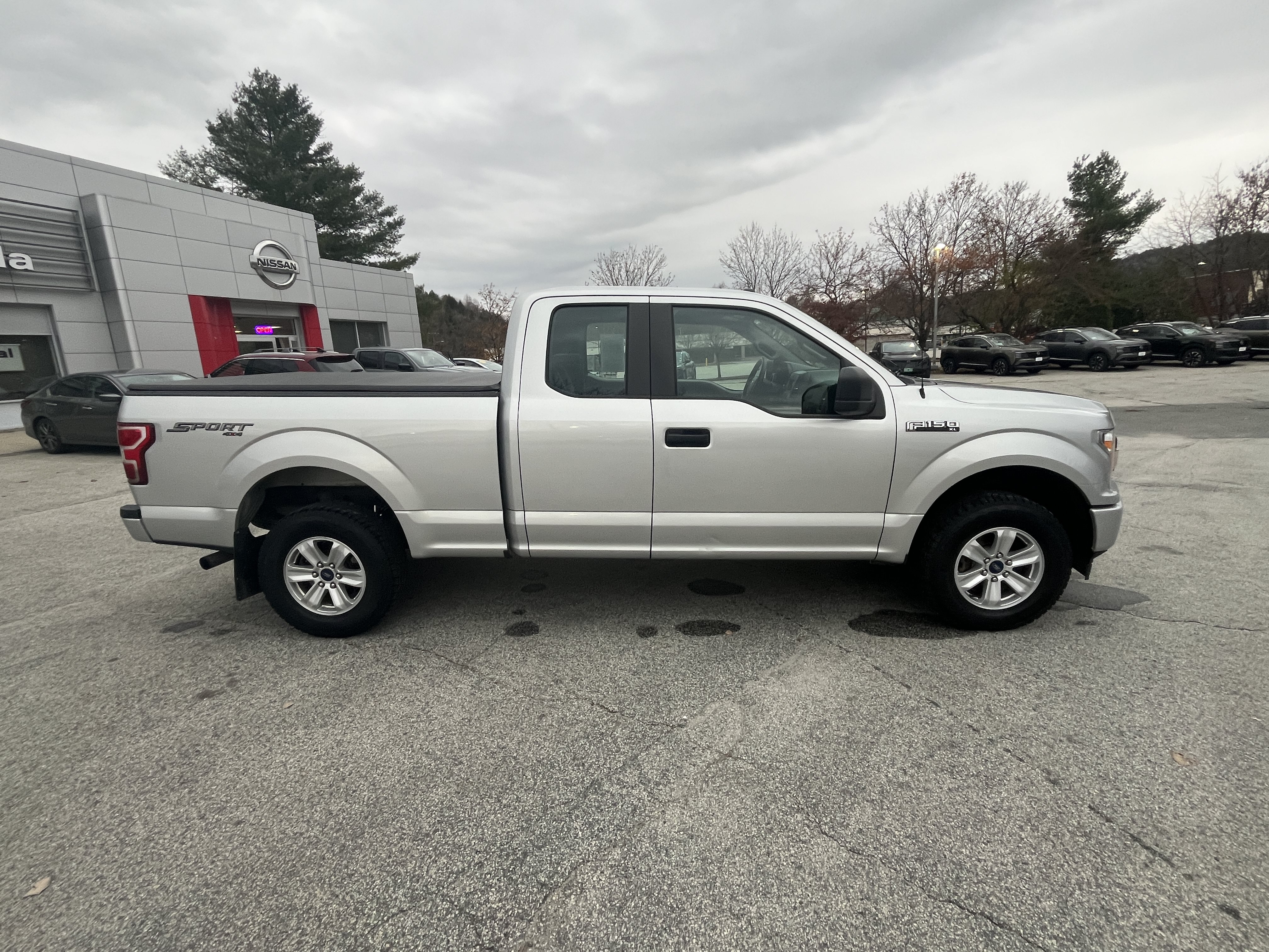 Used 2019 Ford F150 XL w/ Equipment Group 101A Mid AWD/4WD image 8