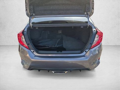 Used 2020 Honda Civic Sport image 6
