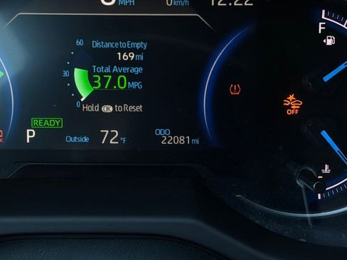 Used 2025 Toyota RAV4 LE AWD/4WD image 34
