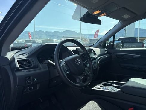 Used 2025 Honda Ridgeline Sport+ image 11