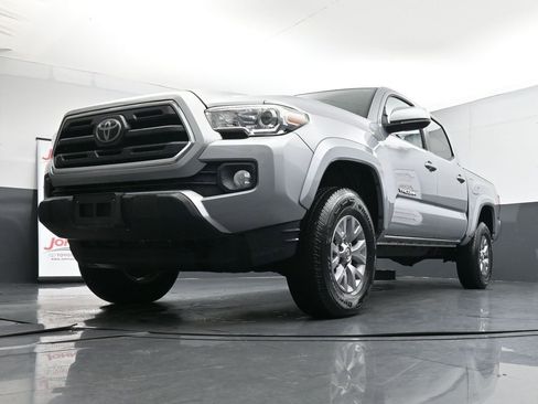 Used 2019 Toyota Tacoma SR5 image 26