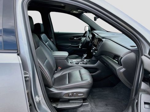 Used 2023 Chevrolet Traverse RS AWD/4WD image 31
