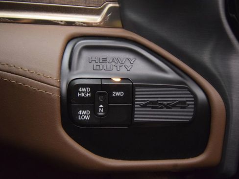 Used 2023 RAM 3500 Limited AWD/4WD image 40