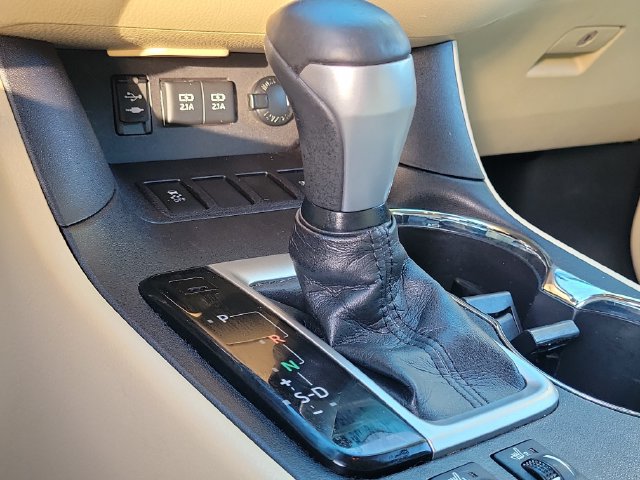 Used 2018 Toyota Highlander XLE FWD image 28
