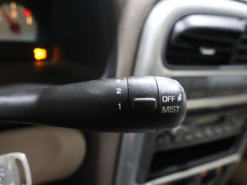 Used 2004 Saturn L-Series L300 image 30