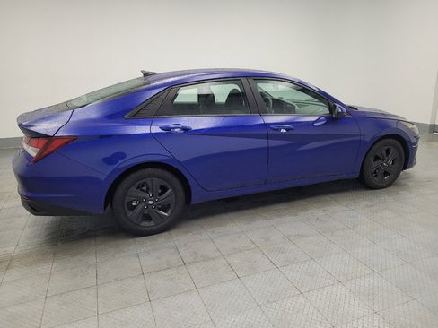 Used 2023 Hyundai Elantra SEL image 10