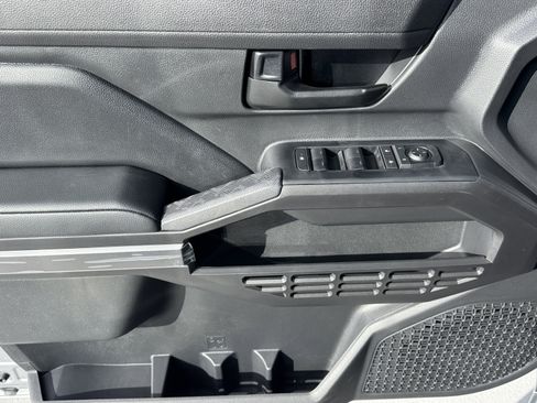 New 2026 Toyota Tacoma SR5 RWD image 18