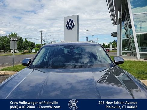 Certified 2024 Volkswagen Atlas SEL Premium R-Line AWD/4WD image 23
