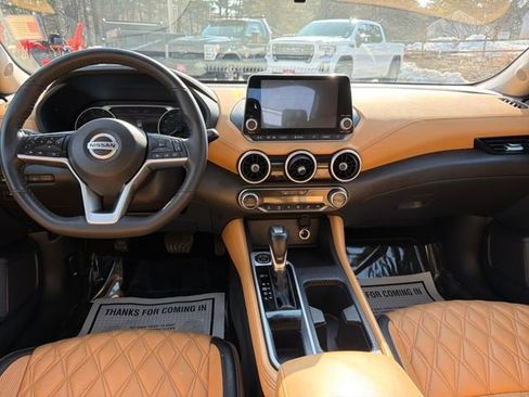 Used 2021 Nissan Sentra SV w/ SV Premium Package image 14