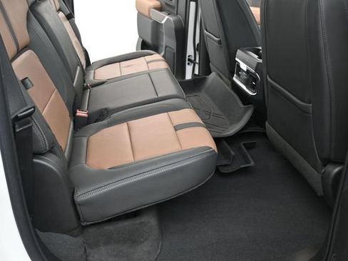 Used 2022 Chevrolet Silverado 1500 High Country AWD/4WD image 34