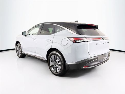 Used 2025 Nissan Murano SL AWD/4WD image 9