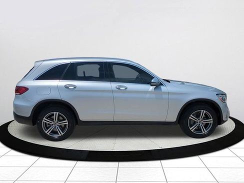 Used 2020 Mercedes-Benz GLC 300 4MATIC image 2