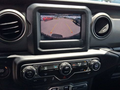 Used 2022 Jeep Wrangler Unlimited Sport AWD/4WD image 15