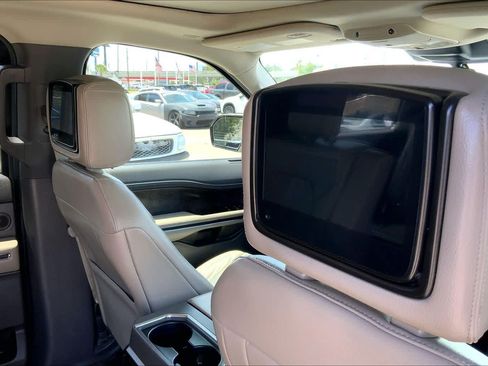 Used 2019 Ford Expedition Limited w/ Equipment Group 302A RWD image 34