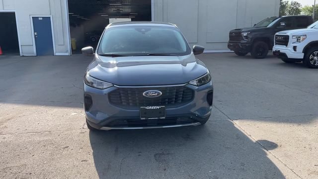 Used 2023 Ford Escape Active FWD image 3