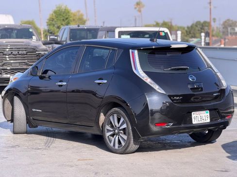 Used 2017 Nissan Leaf SL w/ Premium Package FWD image 3