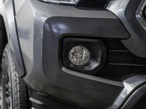 Used 2022 Toyota Tacoma SR5 image 15