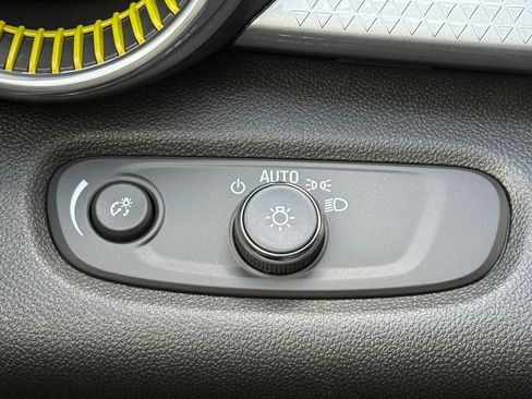 New 2026 Chevrolet Trax LT image 16