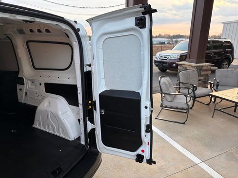 Used 2020 RAM ProMaster City Tradesman FWD image 13