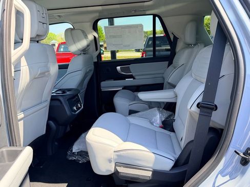 New 2026 Ford Expedition Platinum AWD/4WD image 13