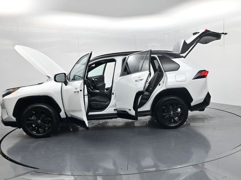 Used 2024 Toyota RAV4 XSE w/ Weather Package AWD/4WD image 70
