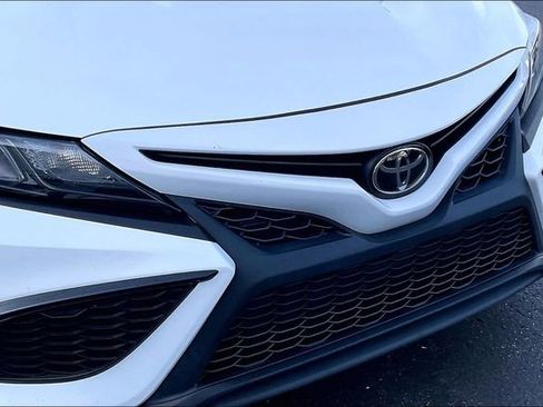 Used 2024 Toyota Camry SE FWD image 30