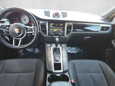 Used 2015 Porsche Macan S AWD/4WD image 25