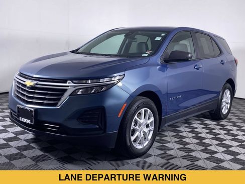Certified 2024 Chevrolet Equinox LS w/ LS Convenience Package FWD image 16