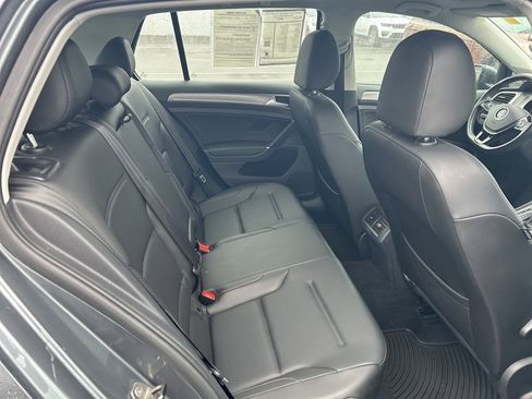 Used 2016 Volkswagen Golf SE w/ Lighting Package image 19