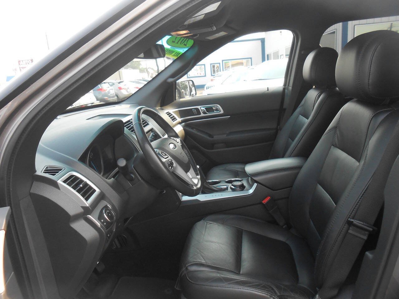 Used 2012 Ford Explorer XLT AWD/4WD image 10