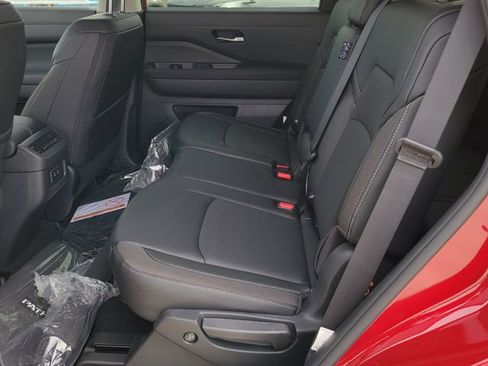 New 2026 Nissan Pathfinder SL AWD/4WD image 7