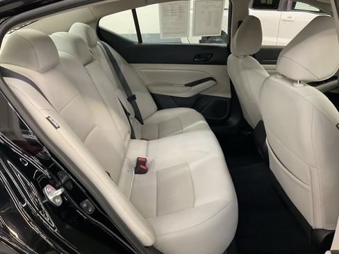 Used 2024 Nissan Altima 2.5 SV AWD/4WD image 19