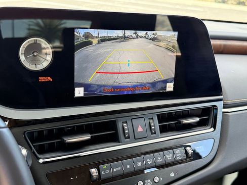 Certified 2025 Lexus ES 350 w/ Premium Package image 25