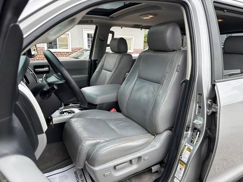 Used 2008 Toyota Sequoia Limited RWD image 29