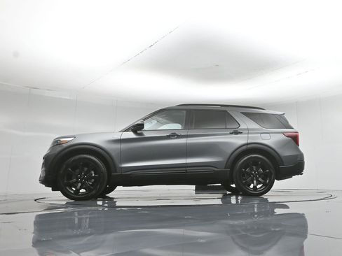 Certified 2023 Ford Explorer ST-Line w/ Class IV Trailer Tow Package RWD image 8