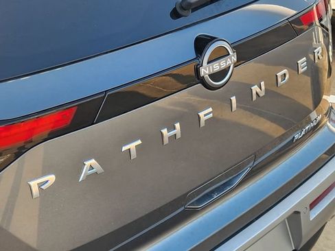 Used 2025 Nissan Pathfinder Platinum w/ Cargo Package FWD image 9
