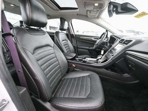 Used 2014 Ford Fusion Energi SE w/ Driver Assist Package image 24