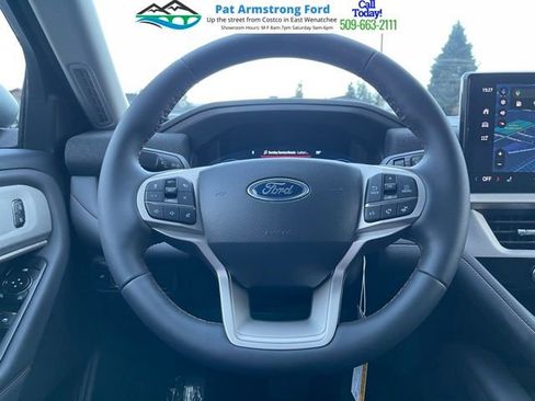 New 2026 Ford Explorer Active image 16