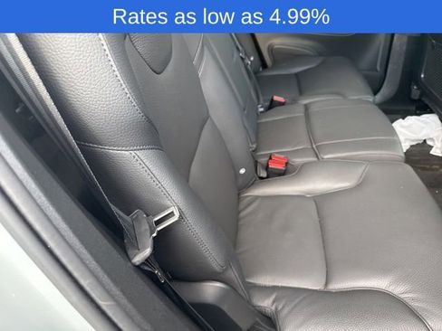 Certified 2024 Volvo XC90 B6 Plus w/ Protection Package image 5